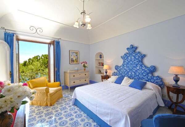 Torre Sponda - Cisterna Piccola, Private Beach: Autunno, Camera da letto, Estate, Primavera