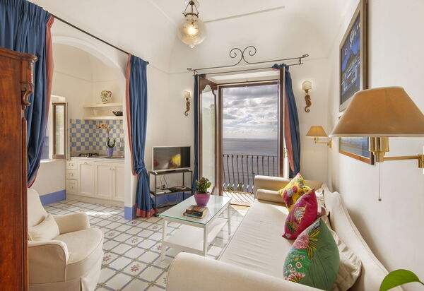 Torre Sponda - Cisterna Piccola, Private Beach: Autunno, Estate, Primavera, Soggiorno