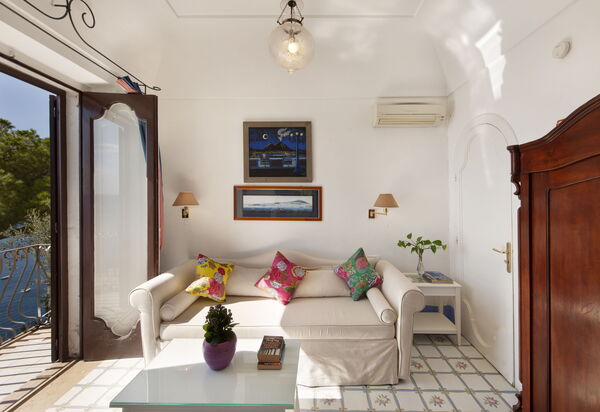 Torre Sponda - Cisterna Piccola, Private Beach: Autunno, Estate, Primavera