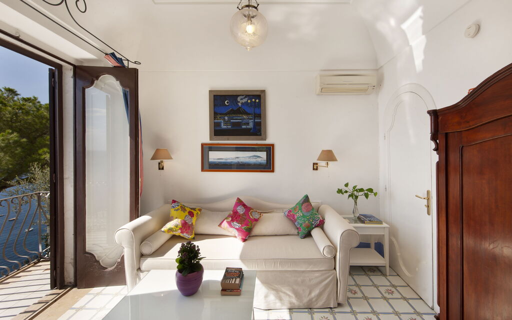 Torre Sponda - Cisterna Piccola, Private Beach: Autumn, Spring, Summer