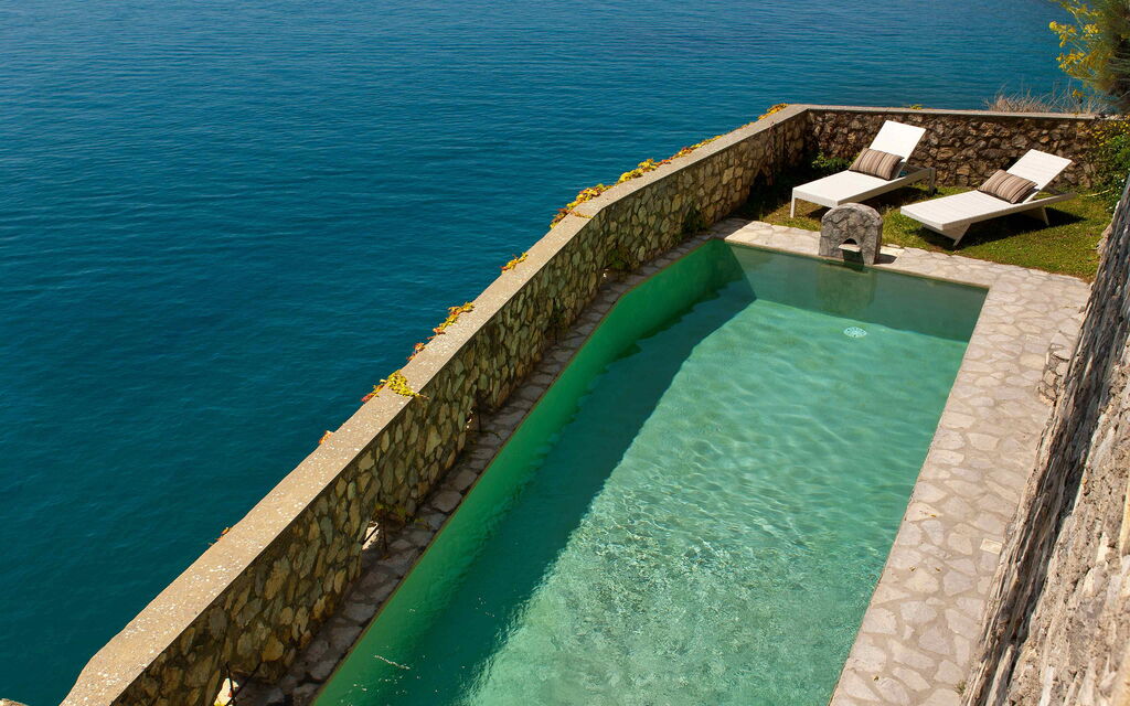 Torre Sponda - Cisterna Piccola, Private Beach: Autumn, Pool, Spring, Summer