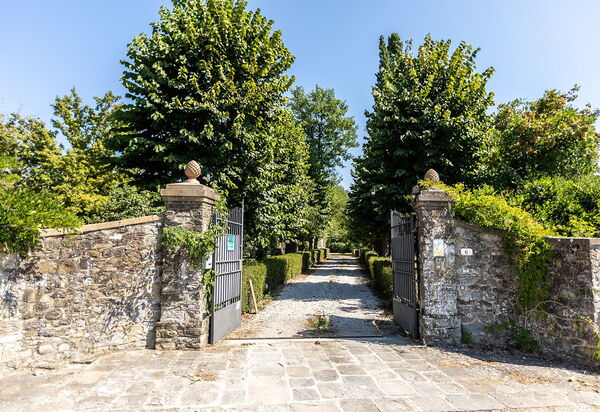 Villa Agata: all'aperto, Esterni