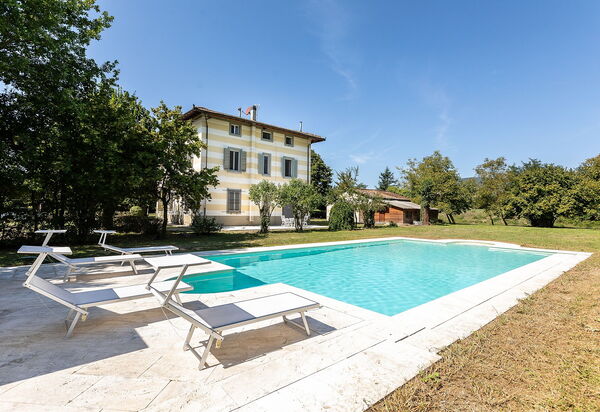 Villa Agata: all'aperto, Esterni, Piscina