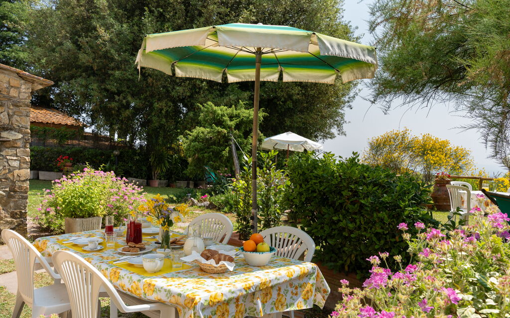 Casa Ceneruzzi: Building Exterior, Garden, Outdoor