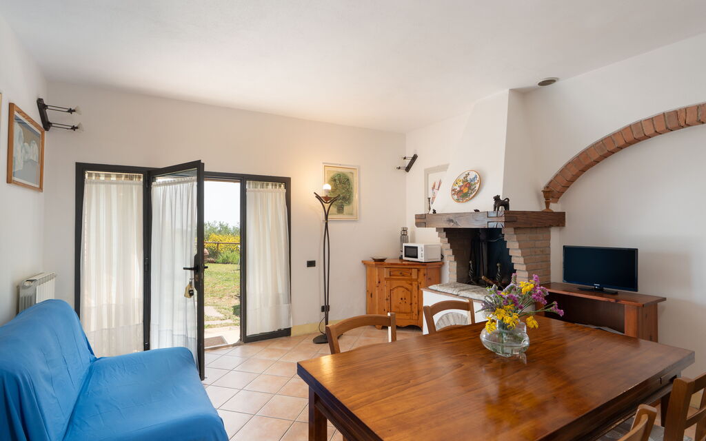 Casa Ceneruzzi: Dining Room, Living Room, Main Entrance