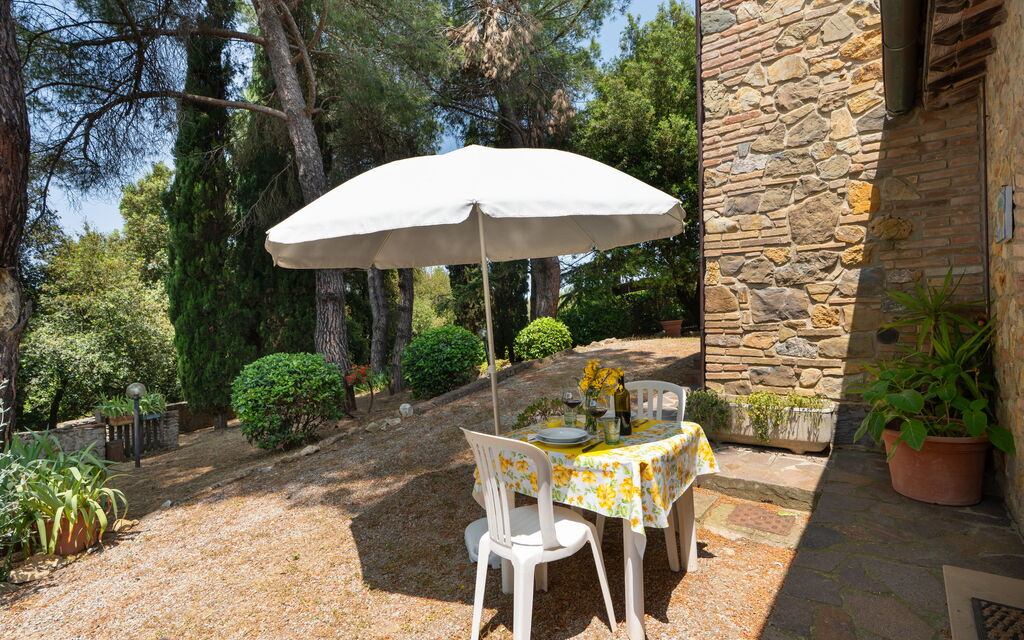 Casa Ceneruzzi: Building Exterior