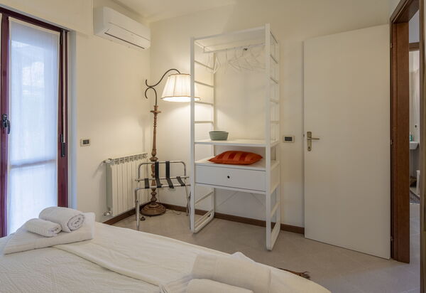 Bonaria Boutique House Ac, Wifi, Cinque Terre: Autunno, Camera da letto, Estate, Primavera