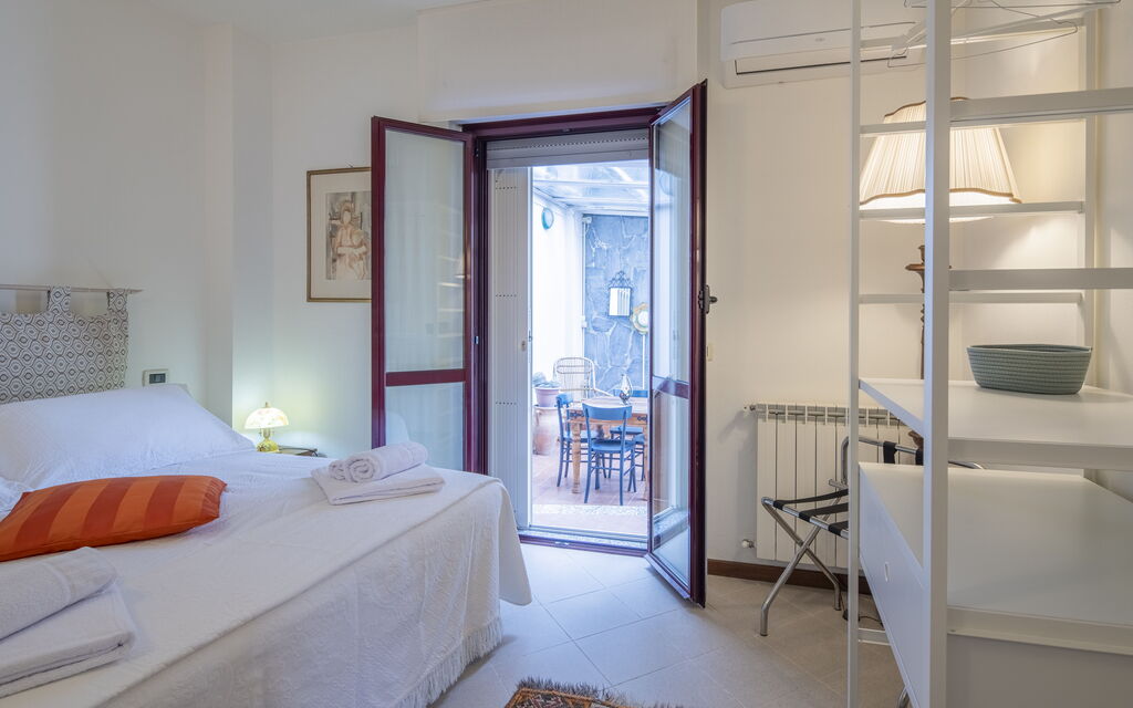 Bonaria Boutique House Ac, Wifi, Cinque Terre: Autunno, Camera da letto, Estate, Primavera