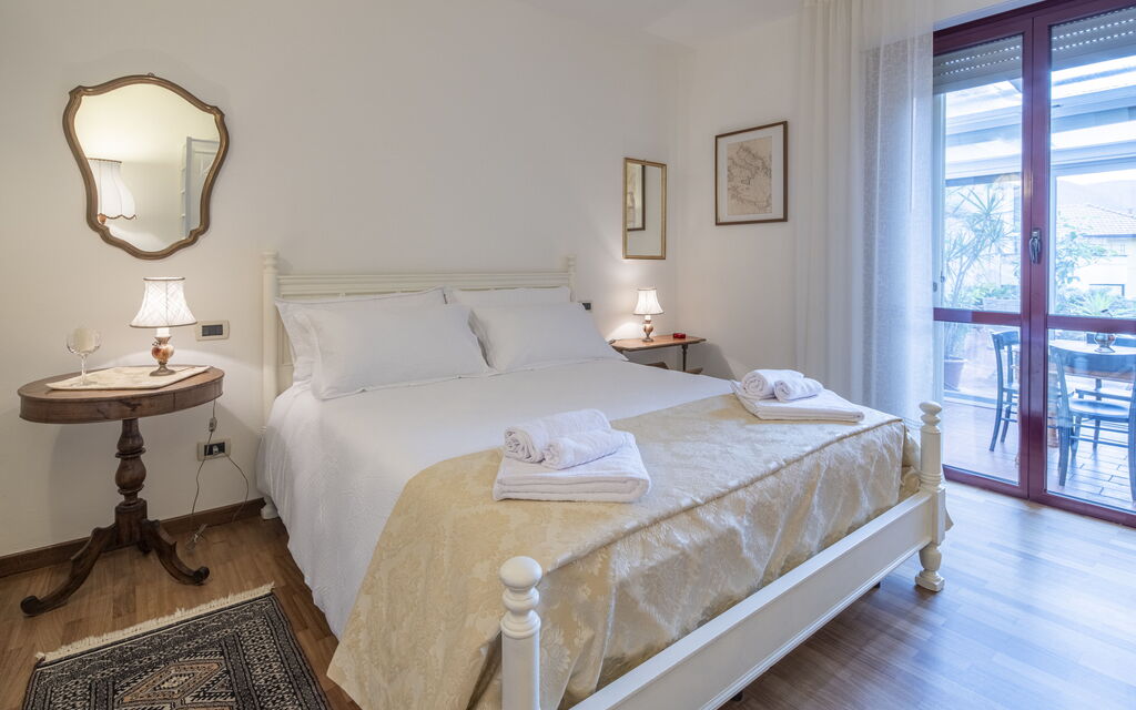 Bonaria Boutique House Ac, Wifi, Cinque Terre: Autunno, Camera da letto, Estate, Primavera