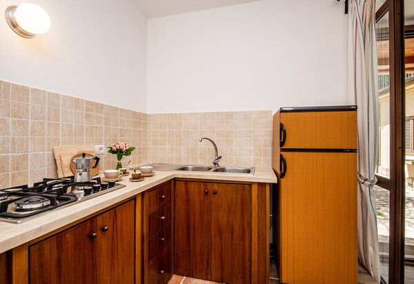 Casa Gelsomino: Autumn, Kitchen, Spring, Summer