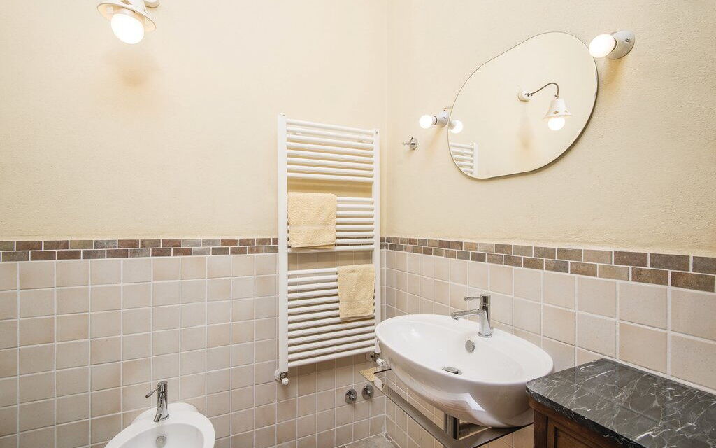Casa Gelsomino: Autumn, Bathroom, Spring, Summer