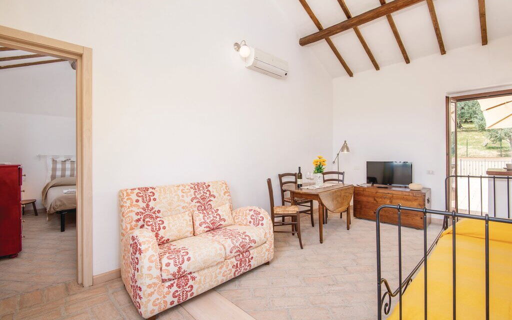 Casa Gelsomino: Autumn, Dining Room, Living Room, Spring, Summer