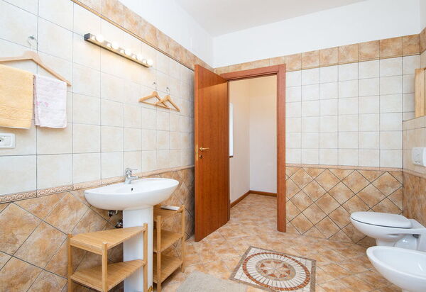 Casa Alloro, Ac, Wifi, Narni: Autumn, Bathroom, Spring, Summer