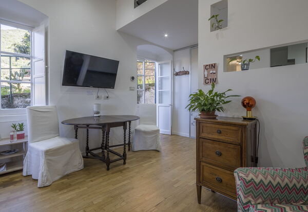 Central Cozy Nest With Parking, Bogliasco: Autumn, Living Room, Spring, Summer