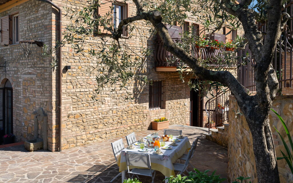 Villa Il Goro: Entrata Principale, Esterni