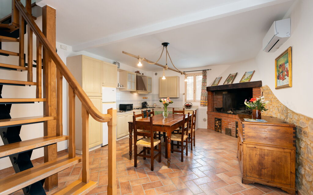 Villa Il Goro: Cucina, Sala da pranzo