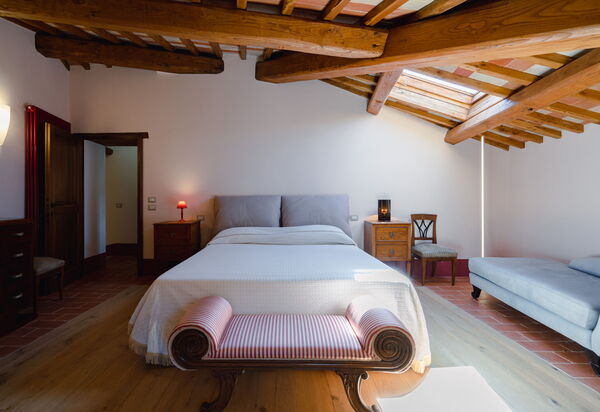 Mensano Old Town Apartment: Autunno, Camera da letto, Estate, Primavera