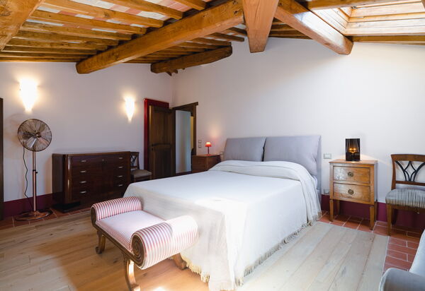 Mensano Old Town Apartment: Autunno, Camera da letto, Estate, Primavera