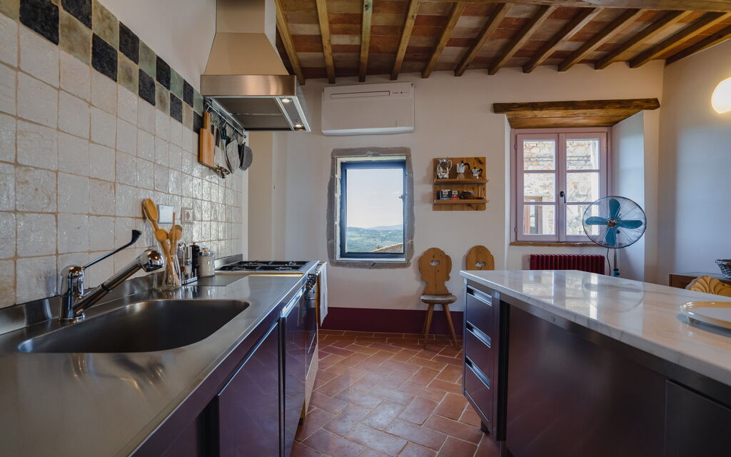 Mensano Old Town Apartment: Autumn, Kitchen, Spring, Summer