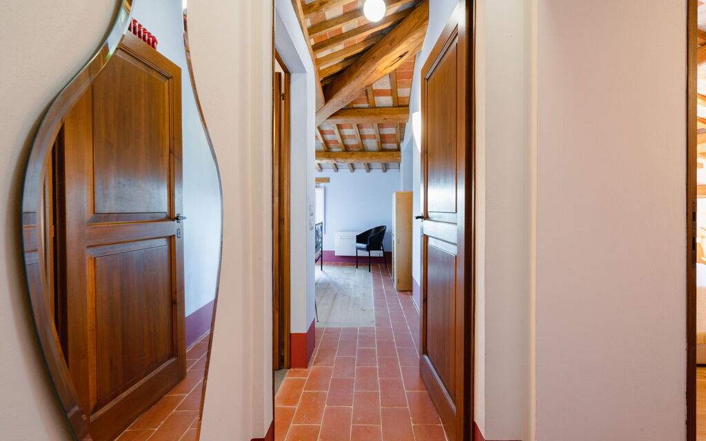 Mensano Old Town Apartment: Autumn, Other Room, Spring, Summer