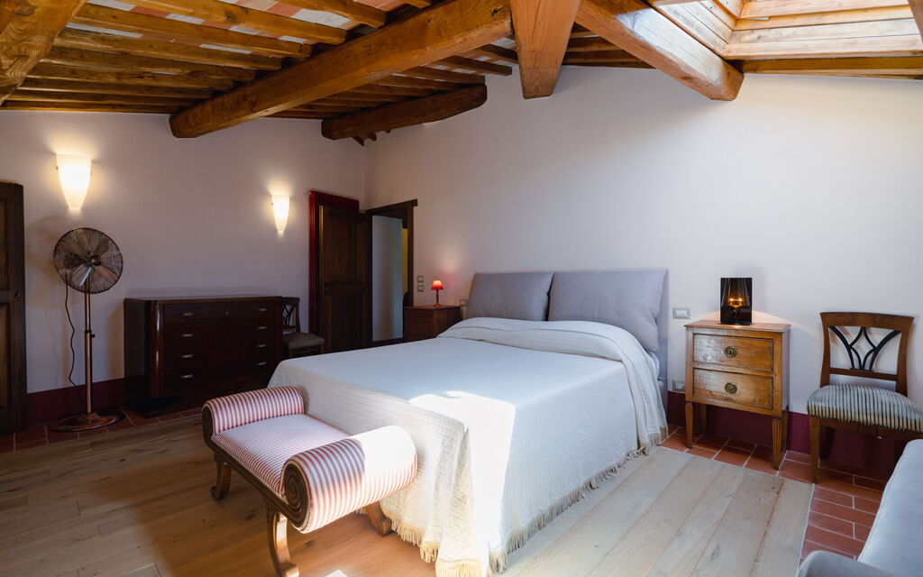 Mensano Old Town Apartment: Autumn, Bedroom, Spring, Summer