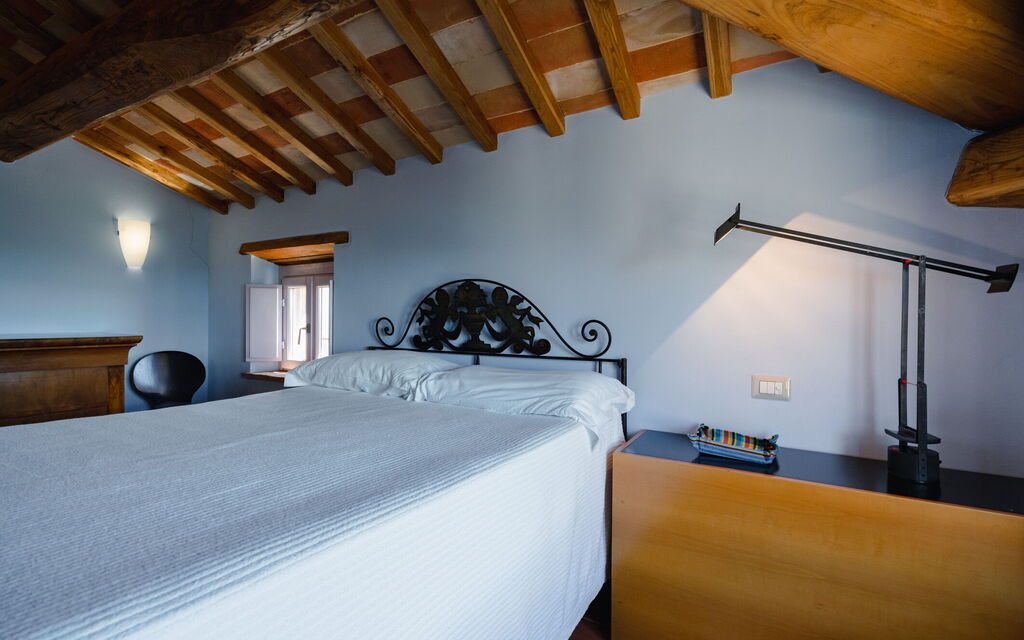 Mensano Old Town Apartment: Autumn, Bedroom, Spring, Summer