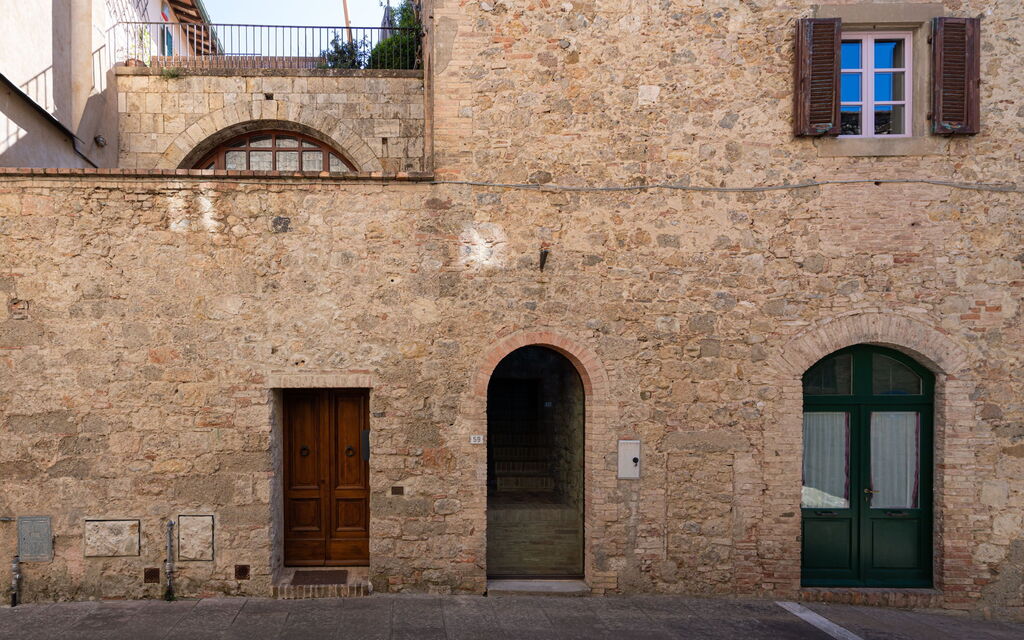 Mensano Old Town Apartment: Autumn, Main Entrance, Spring, Summer