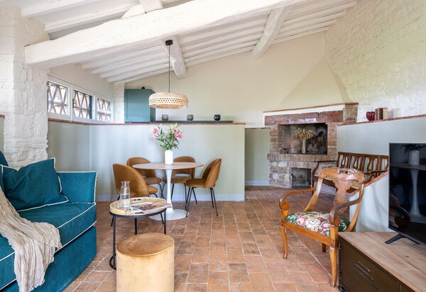 Relais Badia a Passignano: Autunno, Cucina, Estate, Primavera, Soggiorno