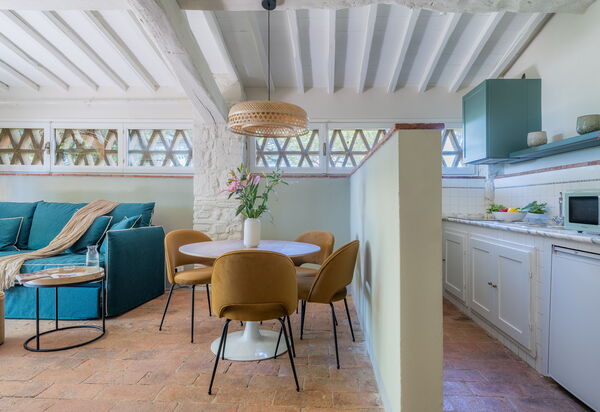 Relais Badia a Passignano: Autunno, Cucina, Estate, Primavera, Soggiorno