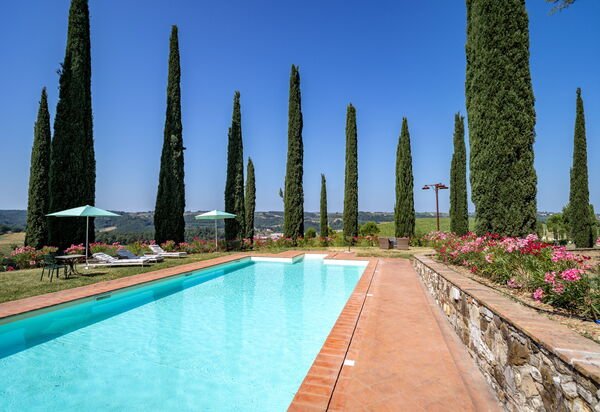 Relais Badia a Passignano: Autunno, Estate, Piscina, Primavera