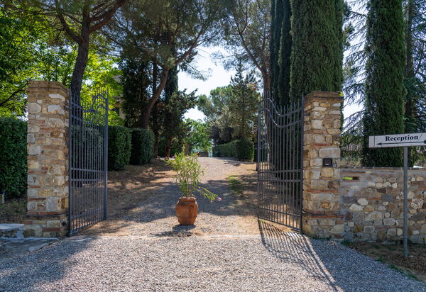 Relais Badia a Passignano: Autunno, Estate, Primavera