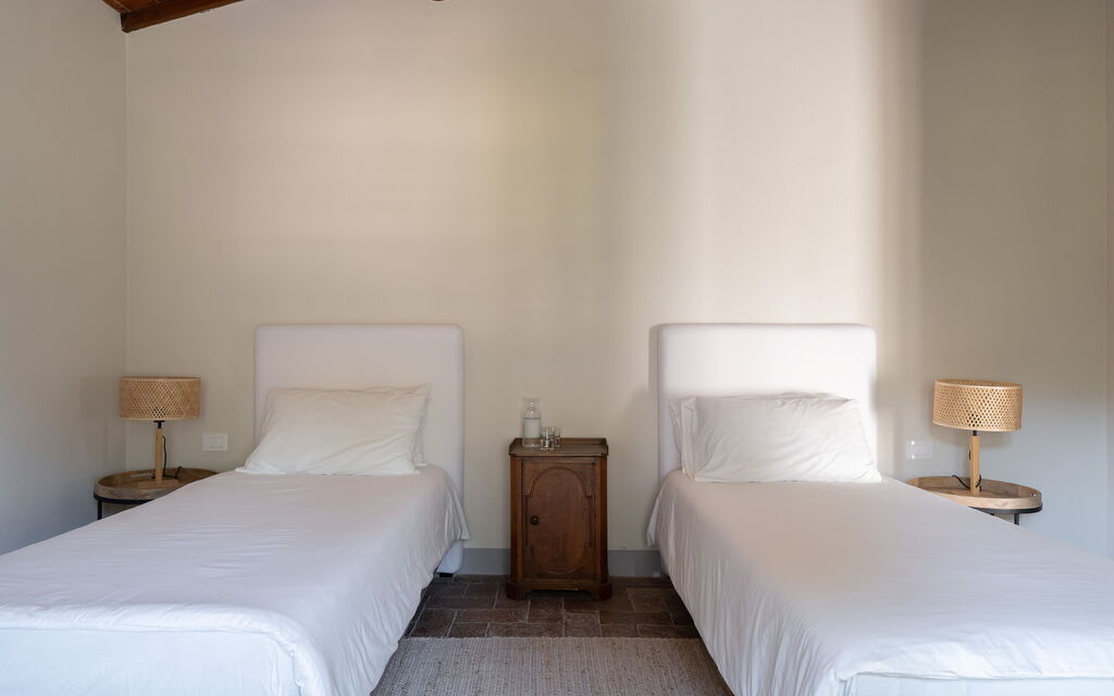 Relais Badia a Passignano - : Autunno, Camera da letto, Estate, Primavera