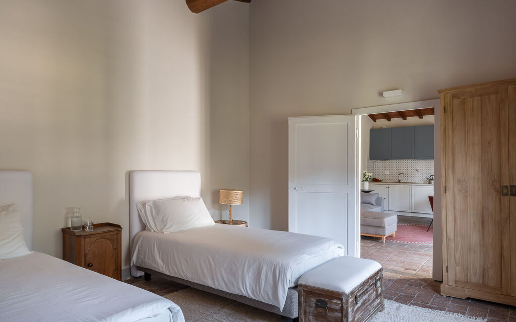 Relais Badia a Passignano - : Autunno, Camera da letto, Estate, Primavera