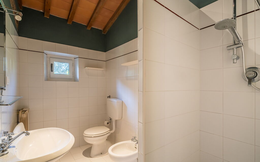 Relais Badia a Passignano - : Autumn, Bathroom, Spring, Summer