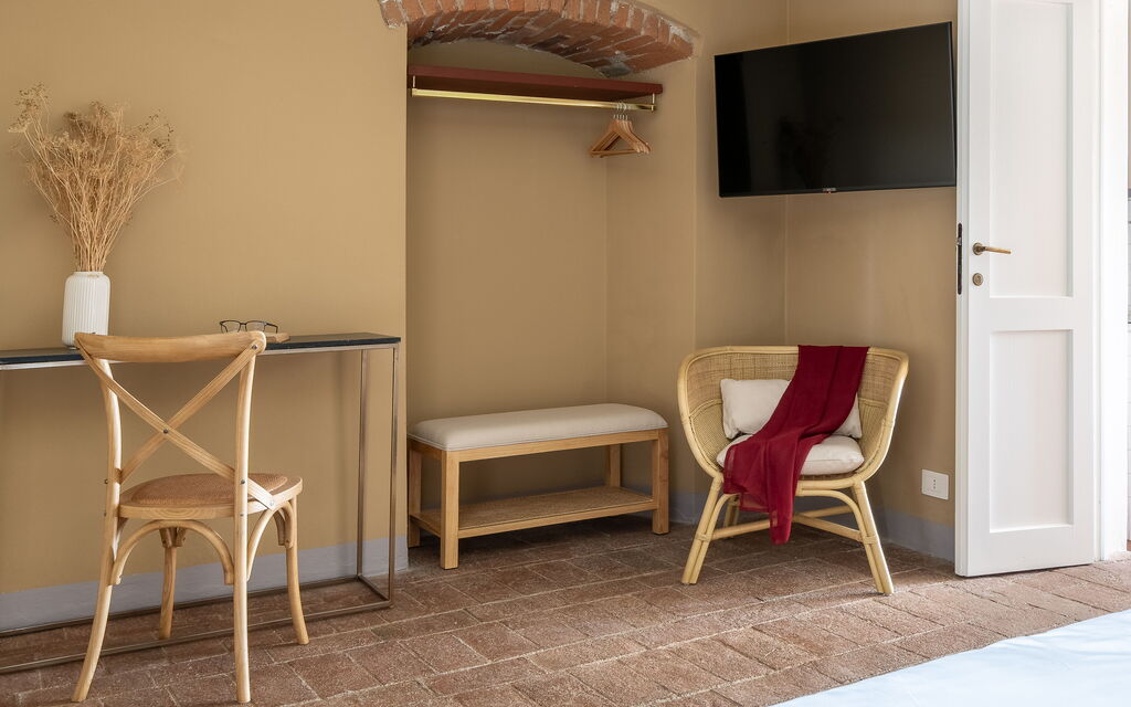 Relais Badia a Passignano - : Autumn, Bedroom, Spring, Summer