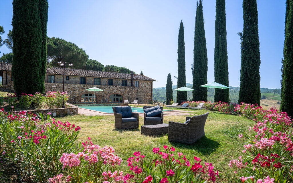 Relais Badia a Passignano: Autunno, Estate, Piscina, Primavera