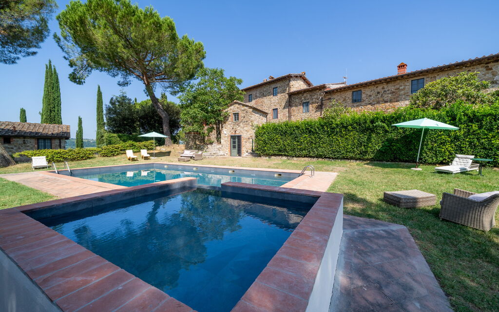 Relais Badia a Passignano: Autunno, Estate, Piscina, Primavera