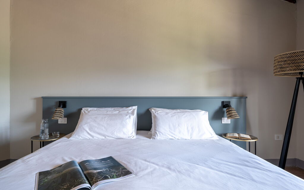 Relais Badia a Passignano - : Autunno, Camera da letto, Estate, Primavera