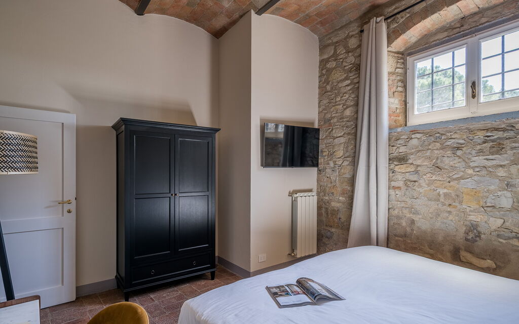 Relais Badia a Passignano - : Autumn, Bedroom, Spring, Summer