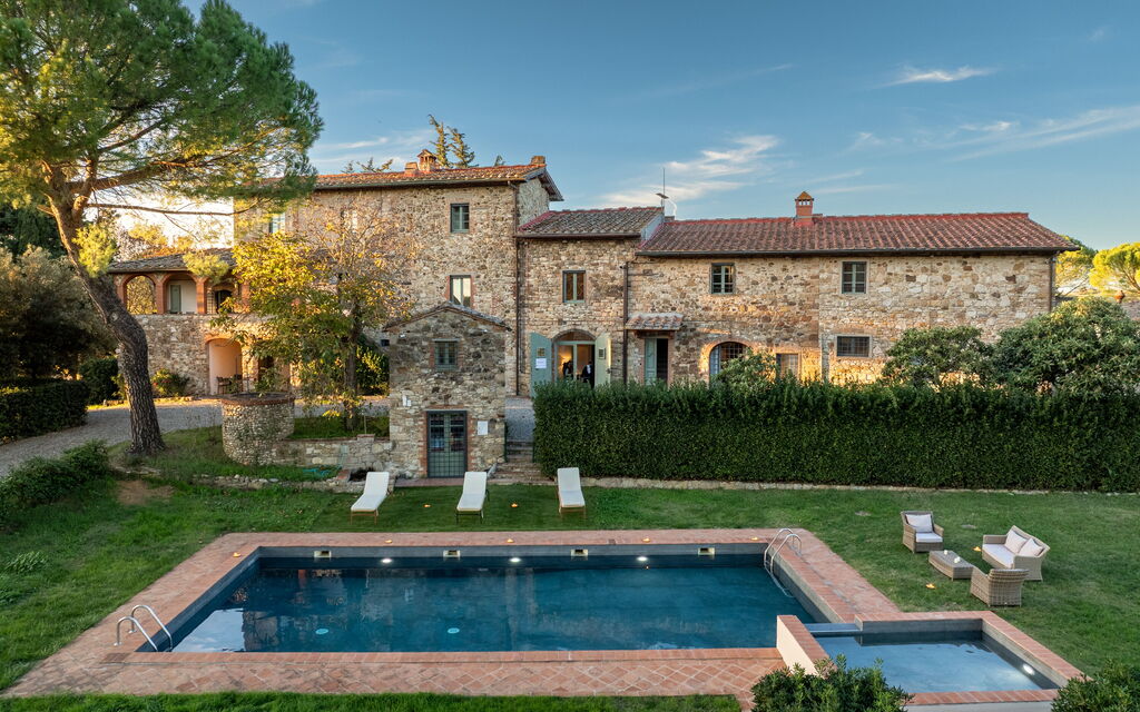 Relais Badia a Passignano: Autunno, Estate, Piscina, Primavera