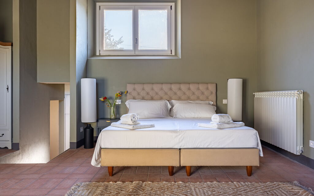 Relais Badia a Passignano - : Autumn, Bedroom, Spring, Summer