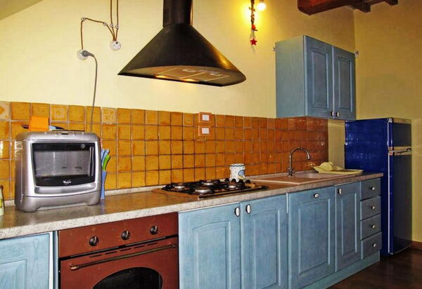 Podere Calderuccio La Pineta: Autumn, Kitchen, Spring, Summer