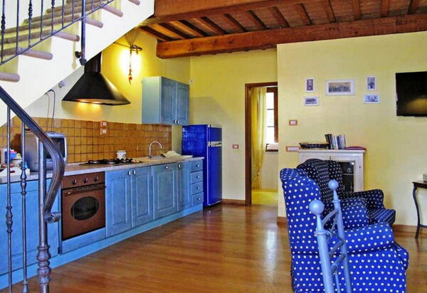 Podere Calderuccio La Pineta: Autumn, Kitchen, Spring, Summer