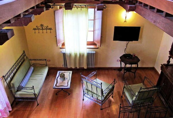 Podere Calderuccio La Pineta: Autumn, Living Room, Spring, Summer