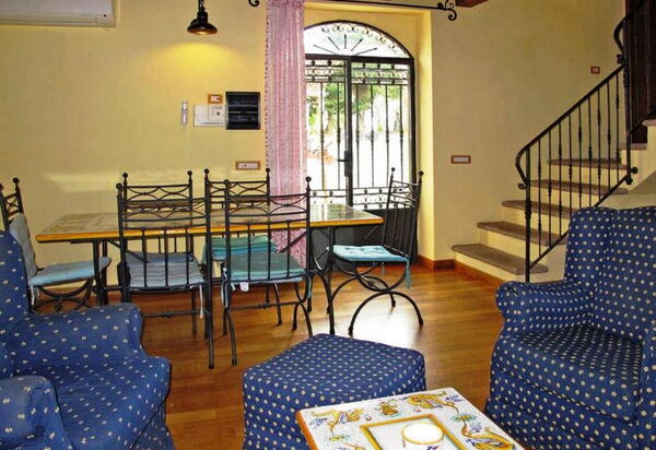 Podere Calderuccio La Pineta: Autumn, Living Room, Spring, Summer