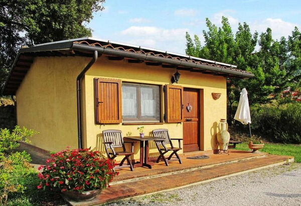 Podere Calderuccio La Pineta: Autumn, Main Entrance, Spring, Summer