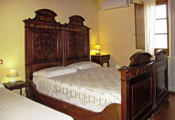 Podere Calderuccio La Pineta: Autumn, Bedroom, Spring, Summer