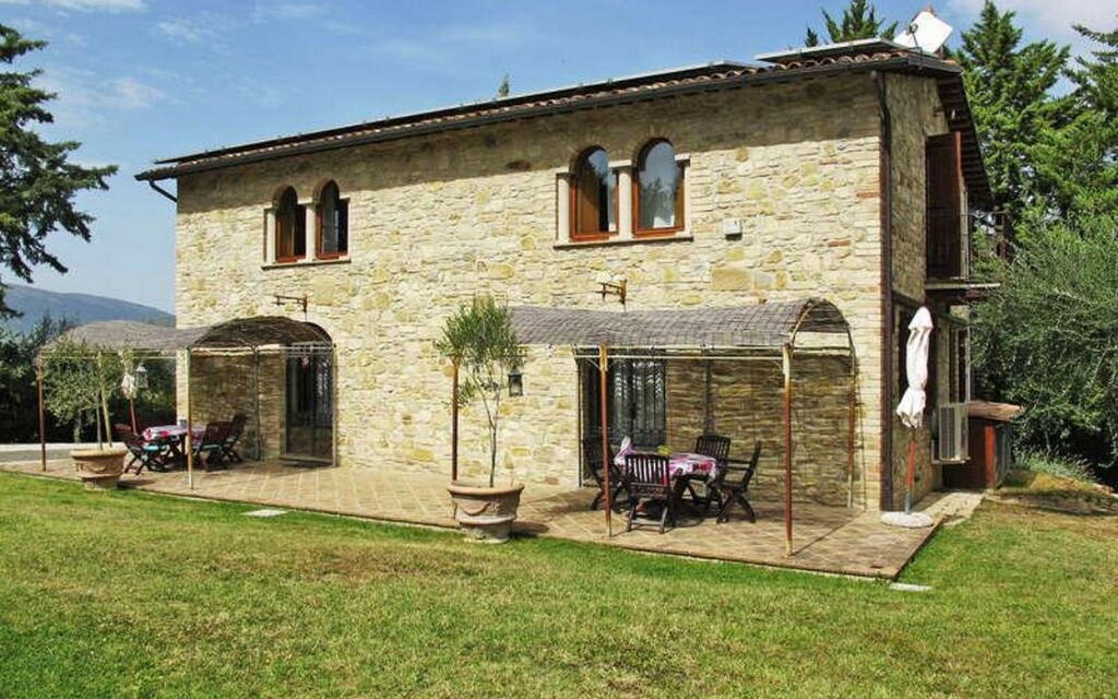 Podere Calderuccio La Pineta: Autumn, Main Entrance, Spring, Summer
