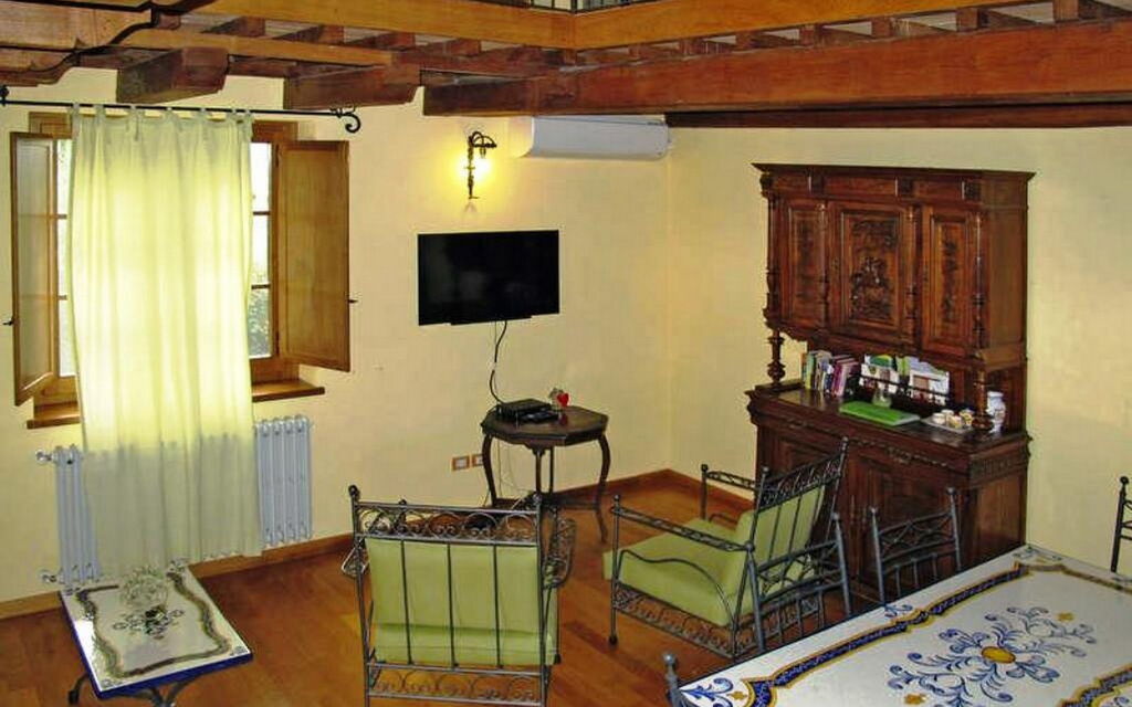 Podere Calderuccio La Pineta: Autumn, Living Room, Spring, Summer