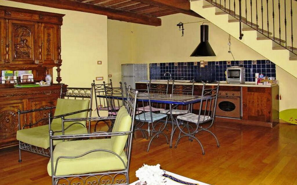 Podere Calderuccio La Pineta: Autumn, Kitchen, Spring, Summer